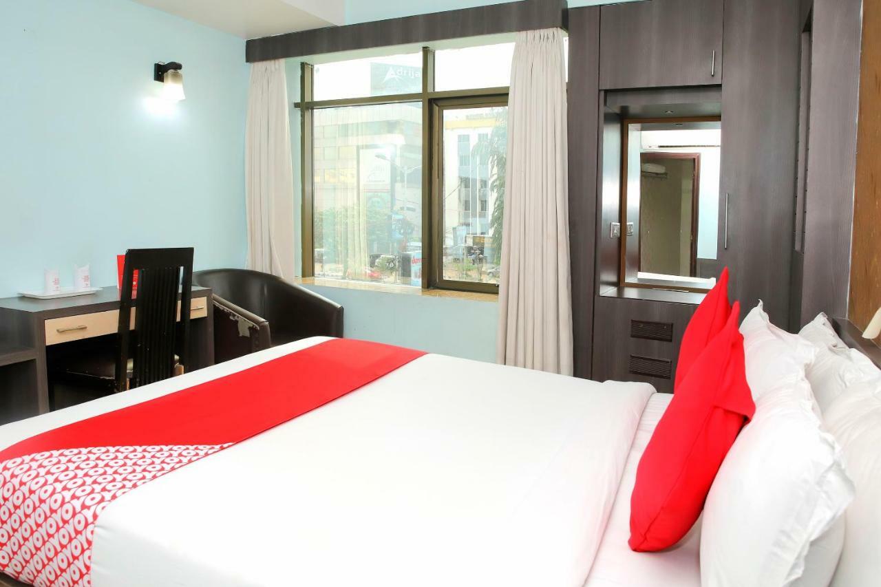 Oyo 3811 Geetanjali Regency Hotell Kolkata Eksteriør bilde